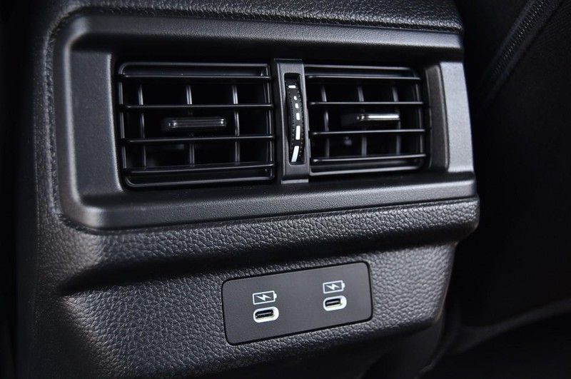 Honda Accord Sedan Vehicle Image 22