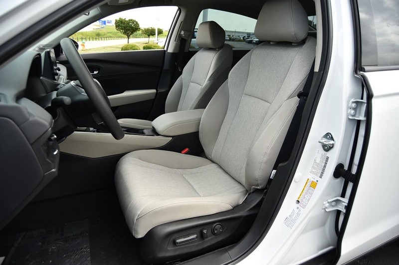 Honda Accord Sedan Vehicle Image 18
