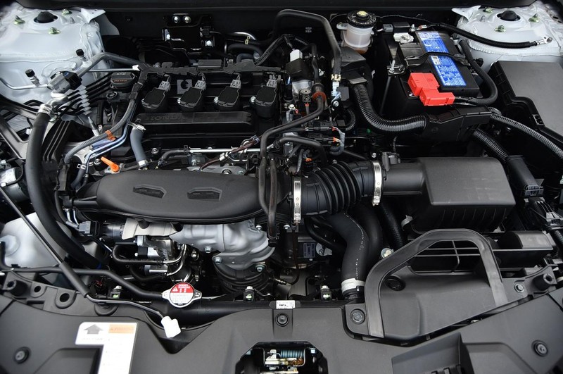 Honda Accord Sedan Vehicle Image 24