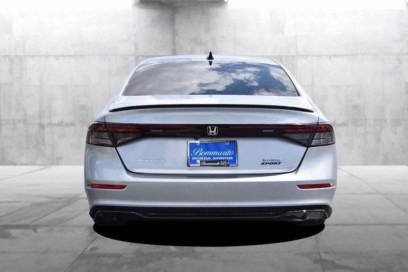 Honda Accord Hybrid Vehicle Image 06