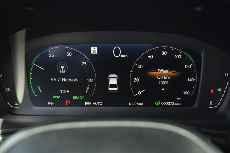 Honda Accord Hybrid Vehicle Image 11