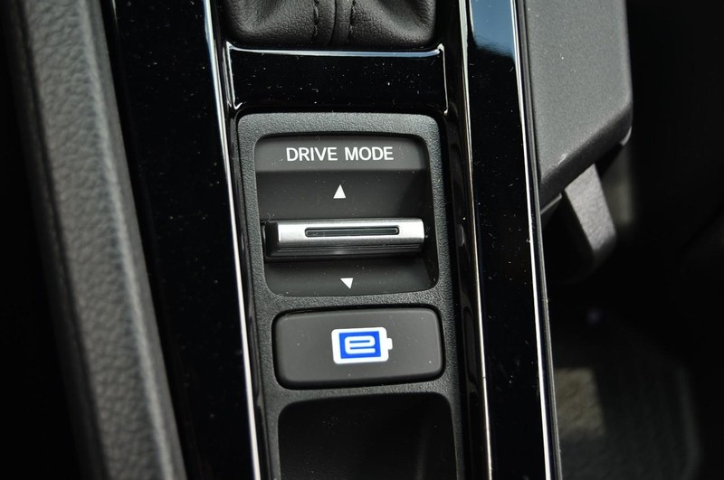 Honda Accord Hybrid Vehicle Image 17