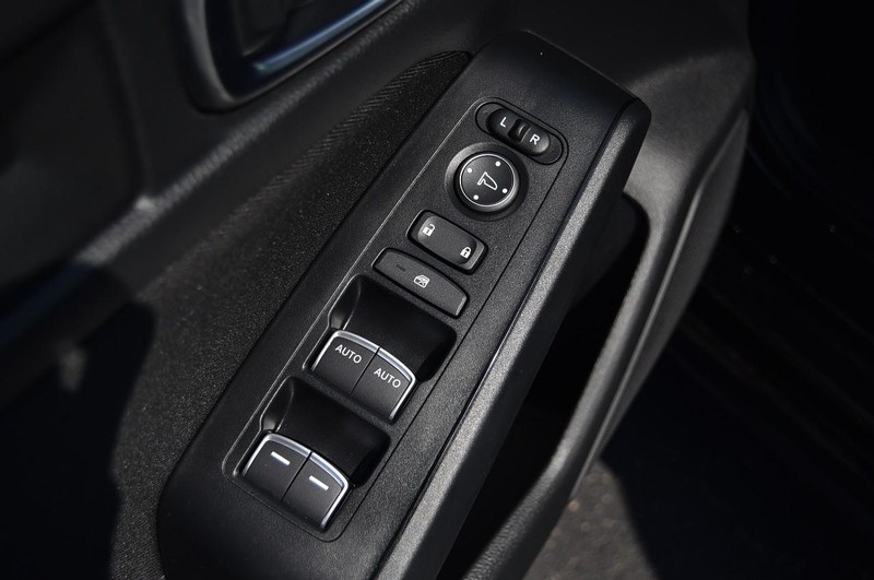 Honda Civic Hatchback Vehicle Image 08