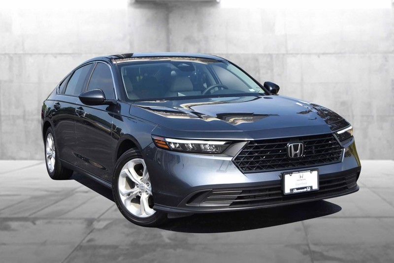 Honda Accord Sedan Vehicle Image 02