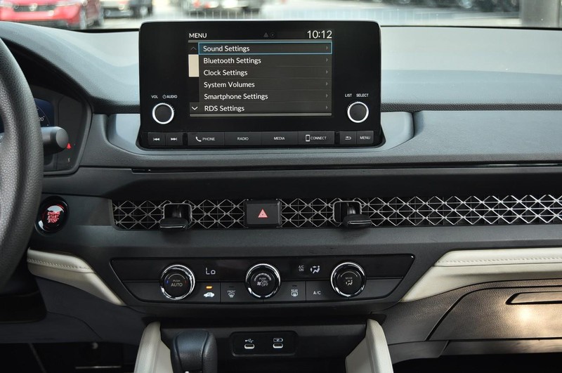 Honda Accord Sedan Vehicle Image 07
