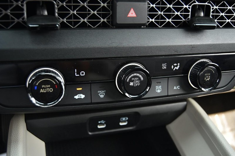 Honda Accord Sedan Vehicle Image 13