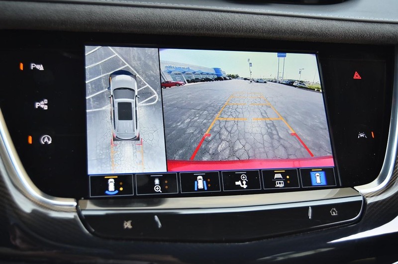 Cadillac XT6 Vehicle Image 14