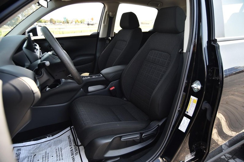 Honda HR-V Vehicle Image 18