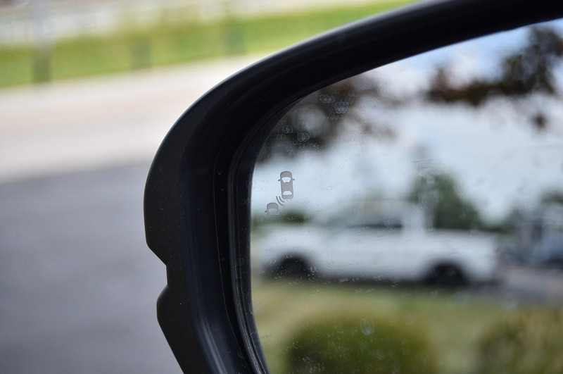 Honda CR-V Hybrid Vehicle Image 09