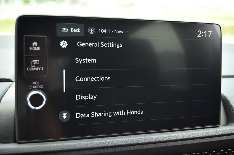 Honda CR-V Hybrid Vehicle Image 13