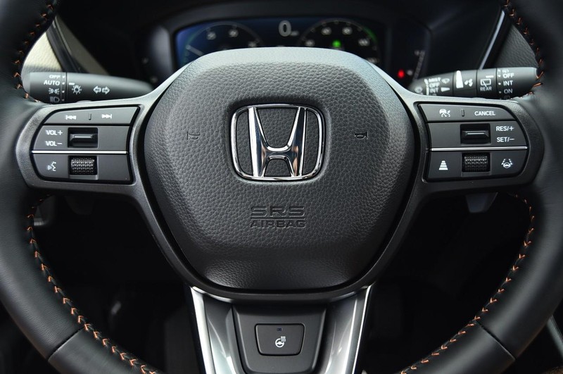 Honda CR-V Hybrid Vehicle Image 19