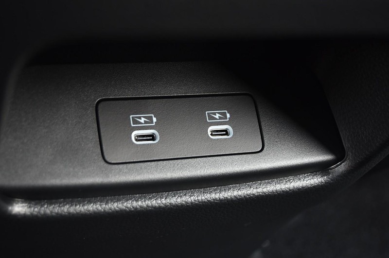 Honda CR-V Hybrid Vehicle Image 25