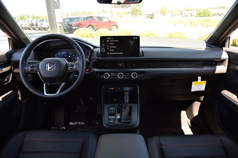 Honda CR-V Hybrid Vehicle Image 07
