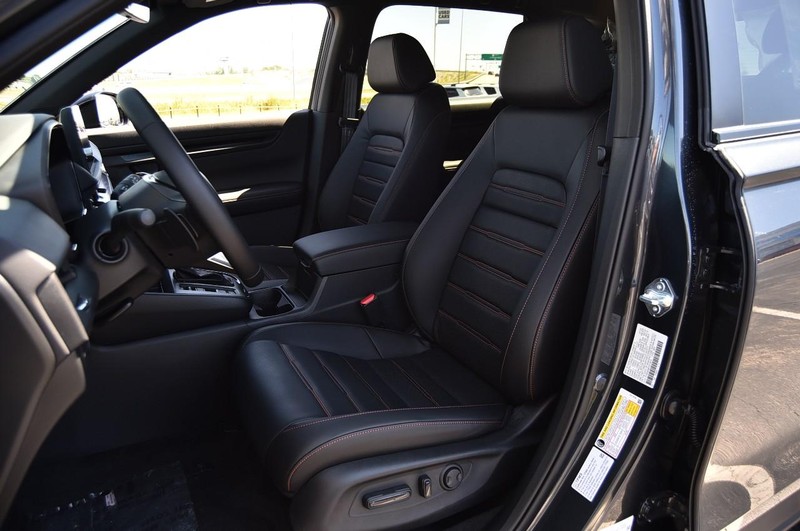 Honda CR-V Hybrid Vehicle Image 21