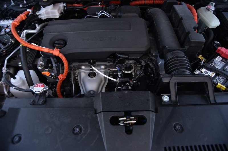 Honda CR-V Hybrid Vehicle Image 29