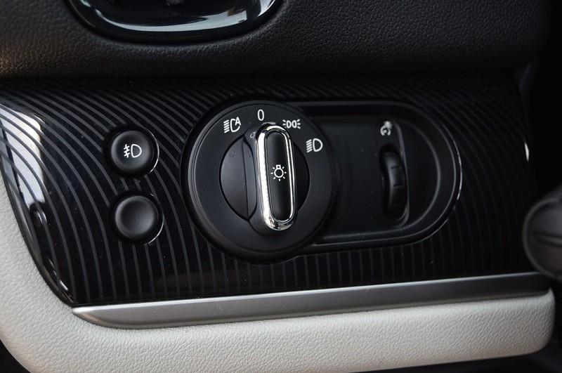 MINI Countryman Vehicle Image 11