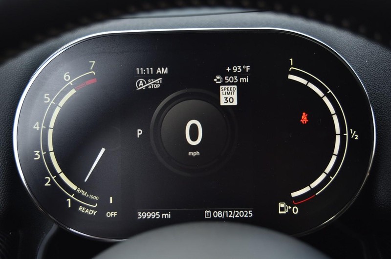 MINI Countryman Vehicle Image 12