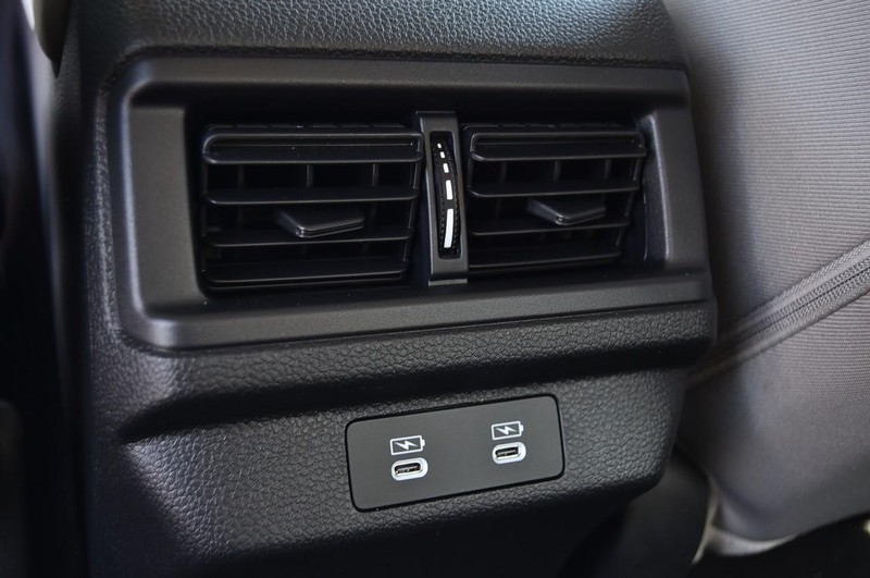 Honda Accord Sedan Vehicle Image 22