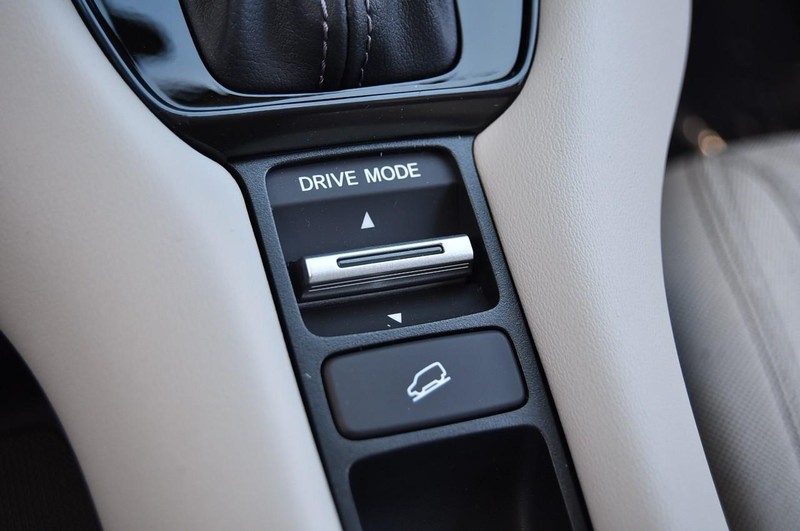 Honda HR-V Vehicle Image 17