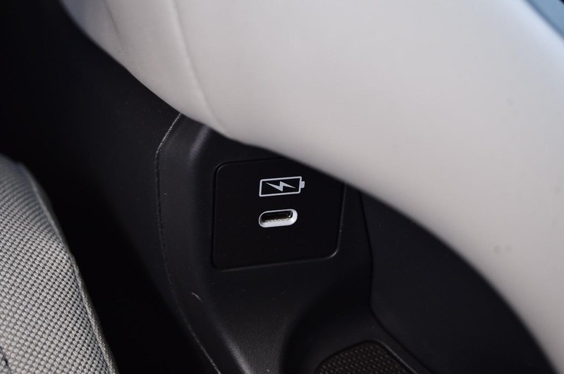 Honda HR-V Vehicle Image 18