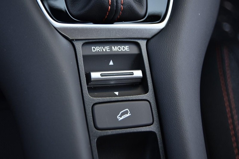 Honda HR-V Vehicle Image 16