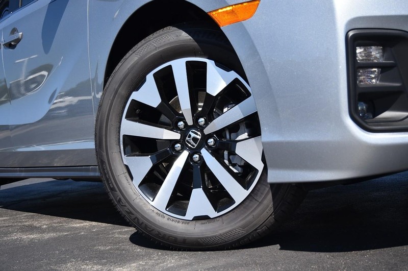 Honda Odyssey Vehicle Image 03