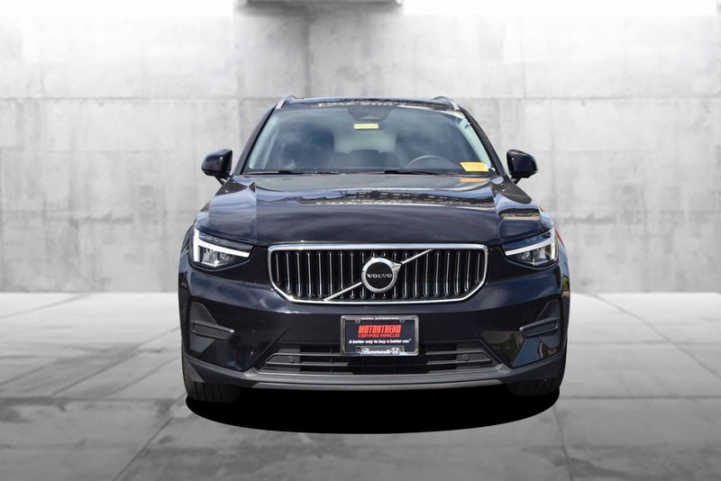 Volvo XC40 Vehicle Image 04