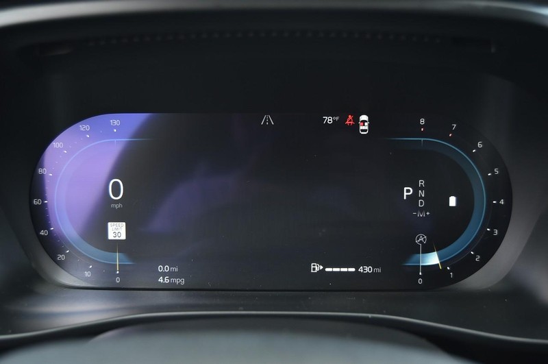 Volvo XC40 Vehicle Image 12