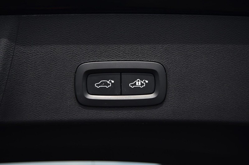 Volvo XC40 Vehicle Image 27