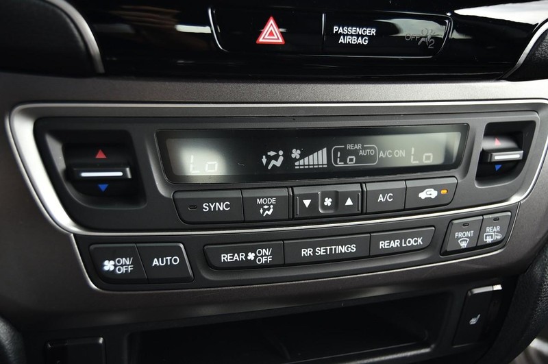 Honda Pilot Vehicle Image 16