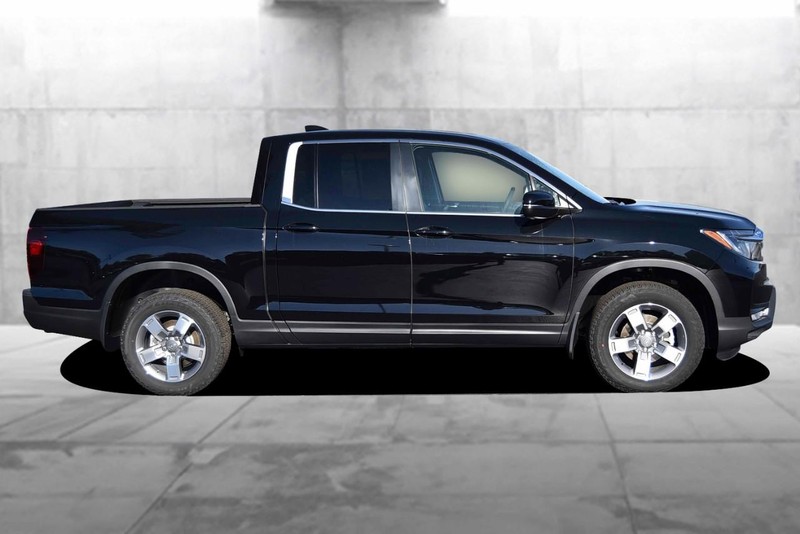 Honda Ridgeline Vehicle Full-screen Gallery Image 5