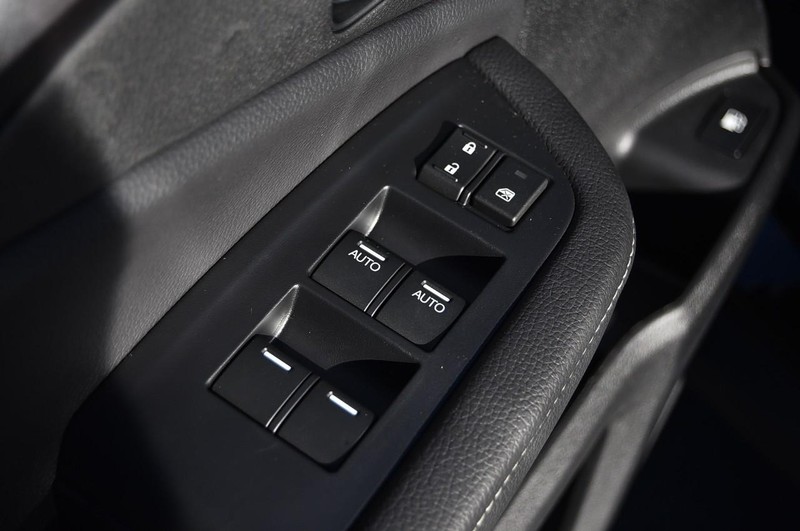 Honda Ridgeline Vehicle Full-screen Gallery Image 9