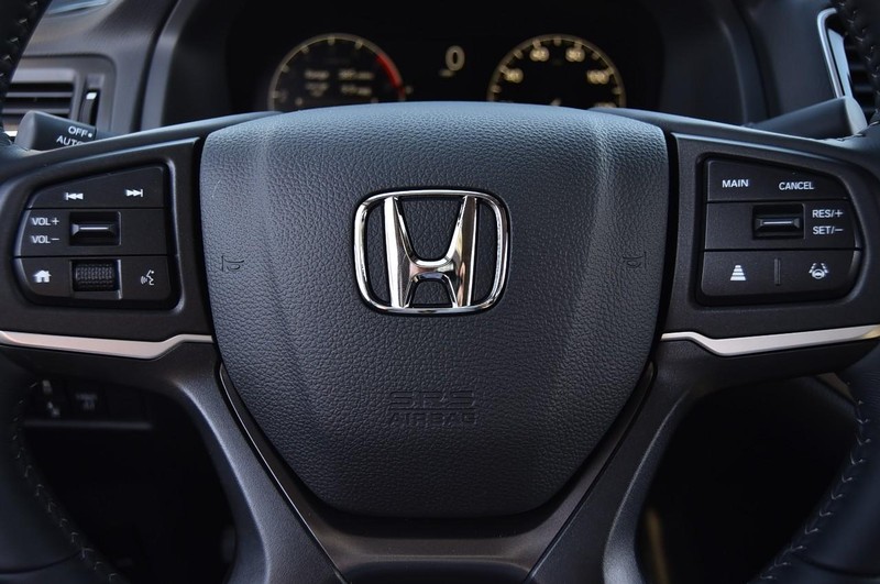Honda Ridgeline Vehicle Full-screen Gallery Image 24