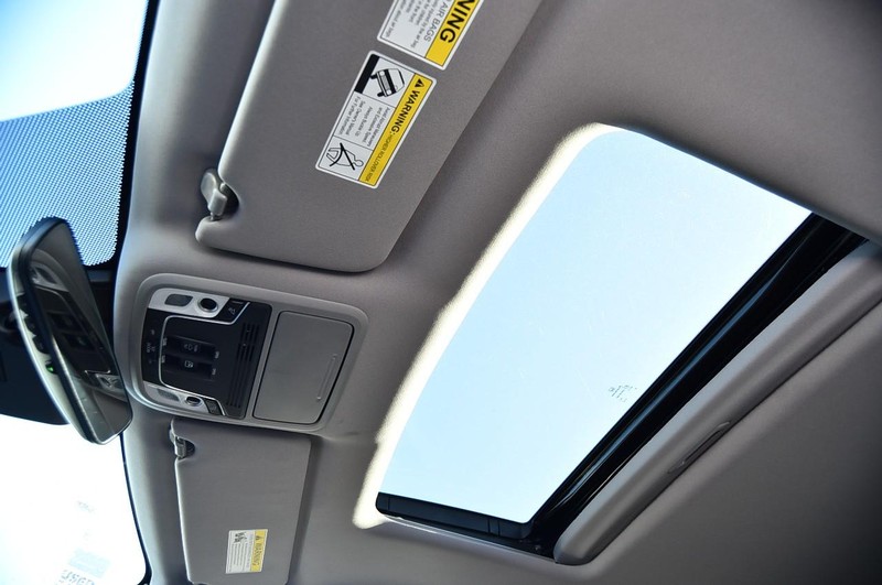 Honda Ridgeline Vehicle Full-screen Gallery Image 27