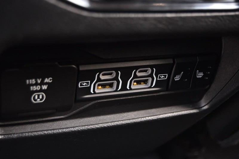 Jeep Grand Cherokee 4xe Vehicle Image 28
