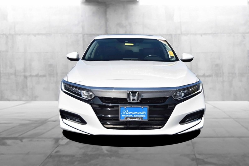 Honda Accord Sedan Vehicle Image 04