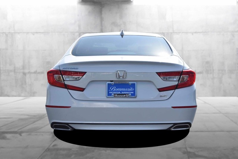 Honda Accord Sedan Vehicle Image 06
