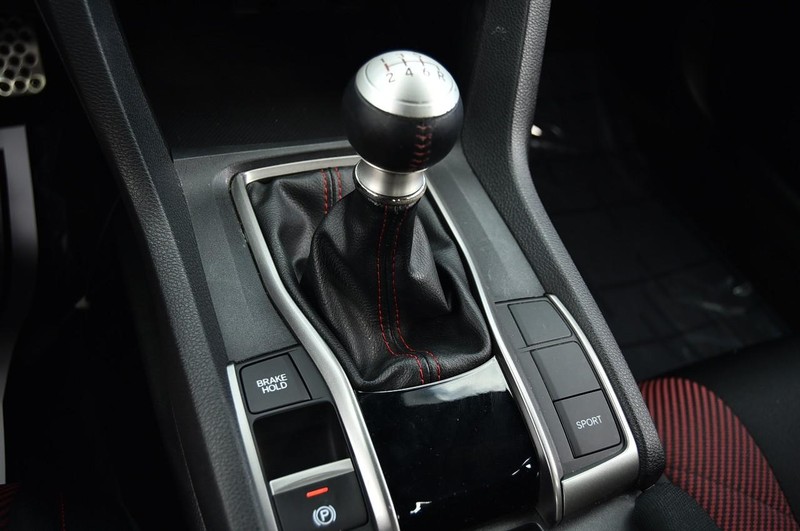 Honda Civic Si Sedan Vehicle Image 16