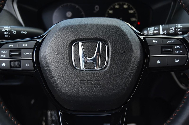 Honda HR-V Vehicle Image 18