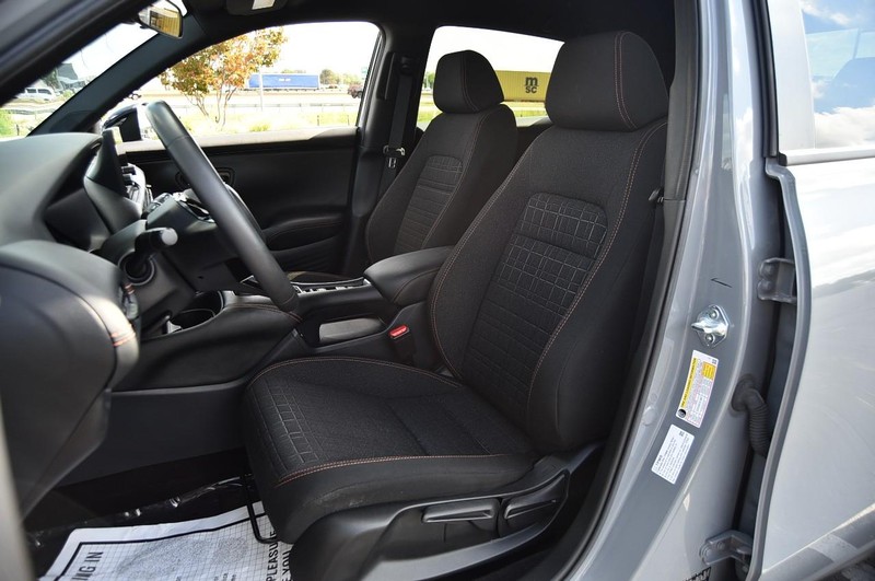 Honda HR-V Vehicle Image 19