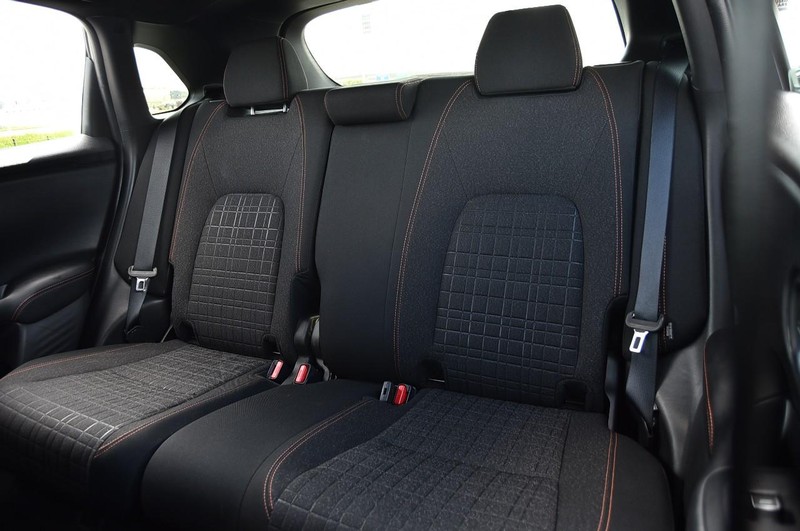 Honda HR-V Vehicle Image 21