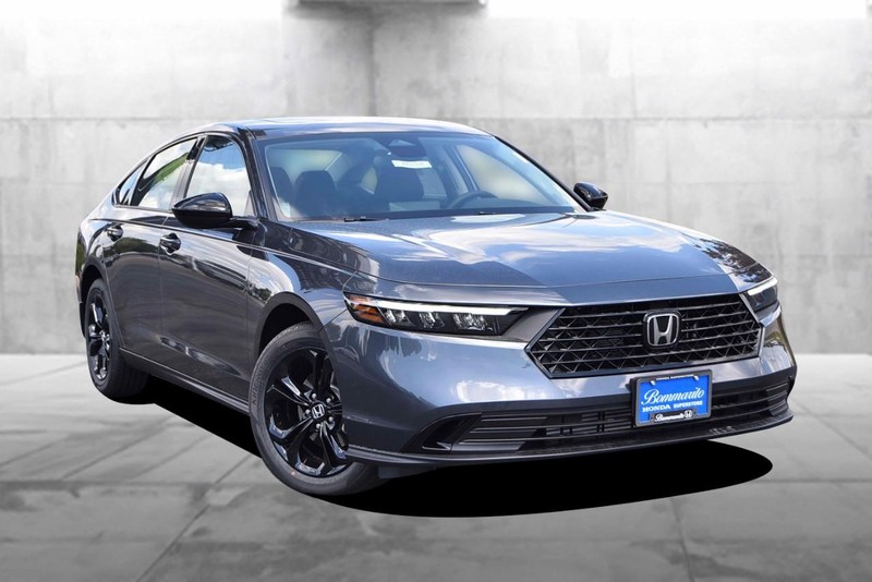 Honda Accord Sedan Vehicle Image 02
