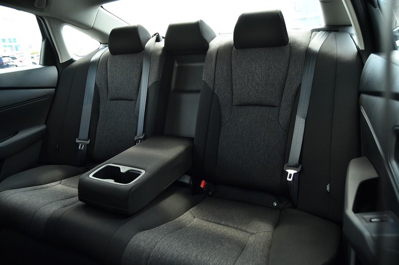 Honda Accord Sedan Vehicle Image 21