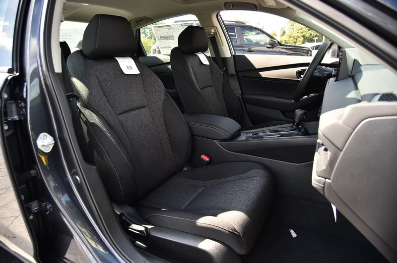 Honda Accord Sedan Vehicle Image 19