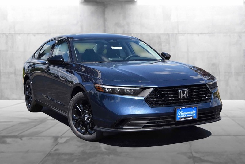 Honda Accord Sedan Vehicle Image 02