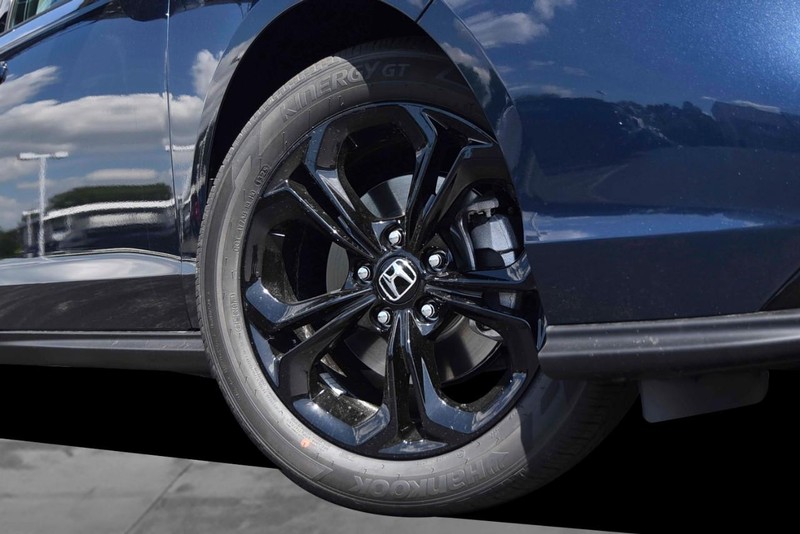 Honda Accord Sedan Vehicle Image 03
