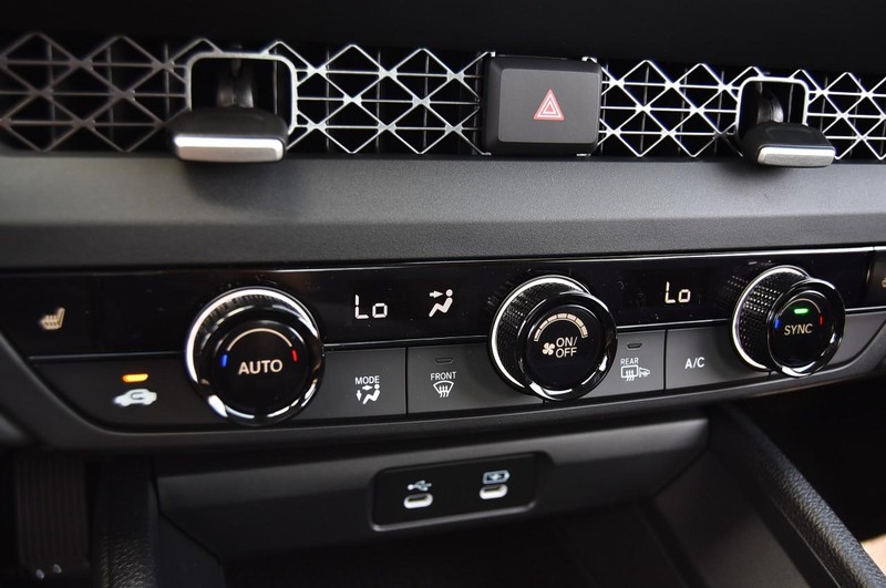 Honda Accord Sedan Vehicle Image 13