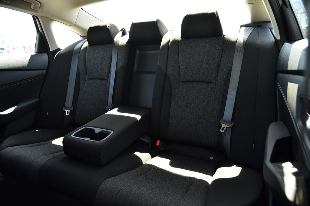 Honda Accord Sedan Vehicle Image 21
