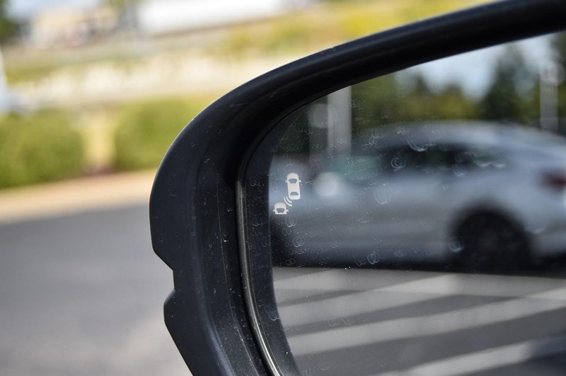 Honda HR-V Vehicle Image 09