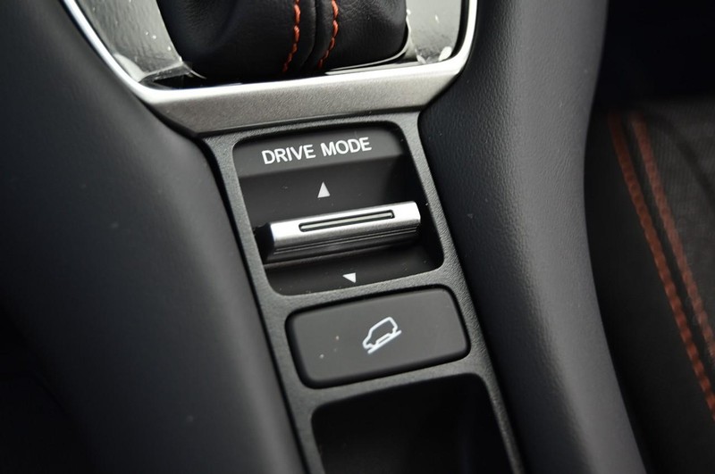 Honda HR-V Vehicle Image 18